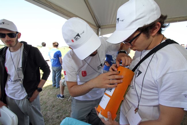 ../previews/047-CanSat Competition_4649.jpg.medium.jpeg