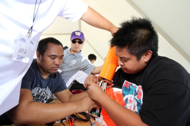 ../previews/050-CanSat Competition_4652.jpg.medium.jpeg