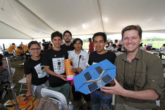 ../previews/058-CanSat Competition_4660.jpg.medium.jpeg