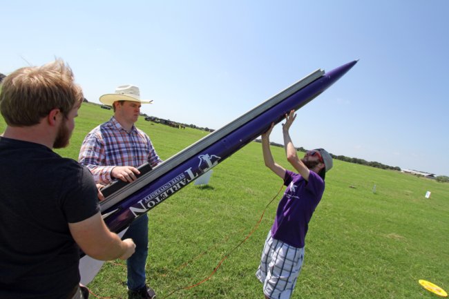 ../previews/083-CanSat Competition_4691.jpg.medium.jpeg