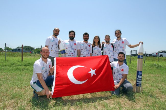 ../previews/099-CanSat Competition_4709.jpg.medium.jpeg