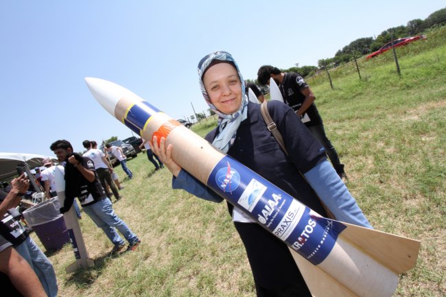 ../previews/100-CanSat Competition_4711.jpg.medium.jpeg